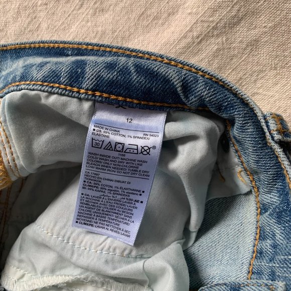 Old Navy Paint Splatter Boyfriend Strait Jeans - Size 12 - Picture 4 of 4